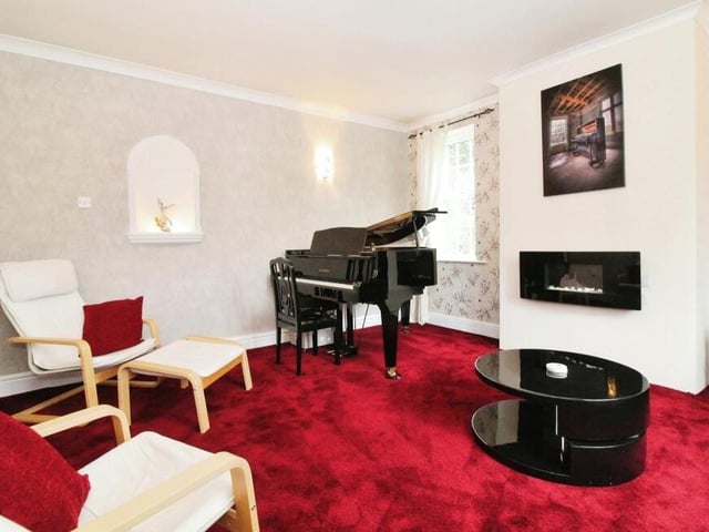 Reception room number two at the Annesley Woodhouse property is the lounge, which underlines the fantastic contrast of modern and historic decor.