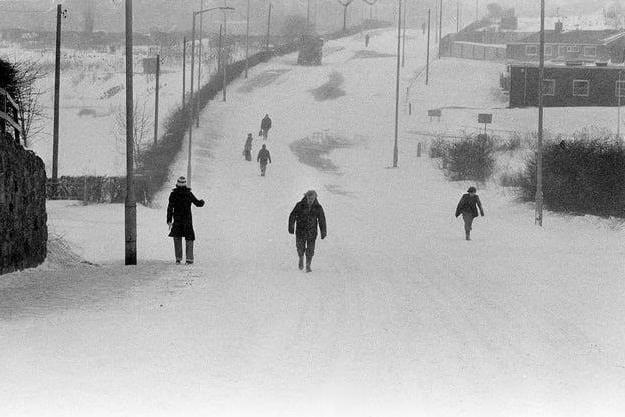 Walking becomes treacherous as heavy snow turns icy in 1991.