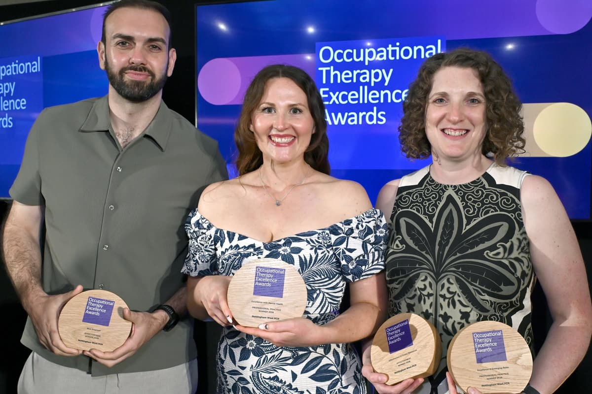 Das Team für psychische Gesundheit in Eastwood gewinnt vier Auszeichnungen ...