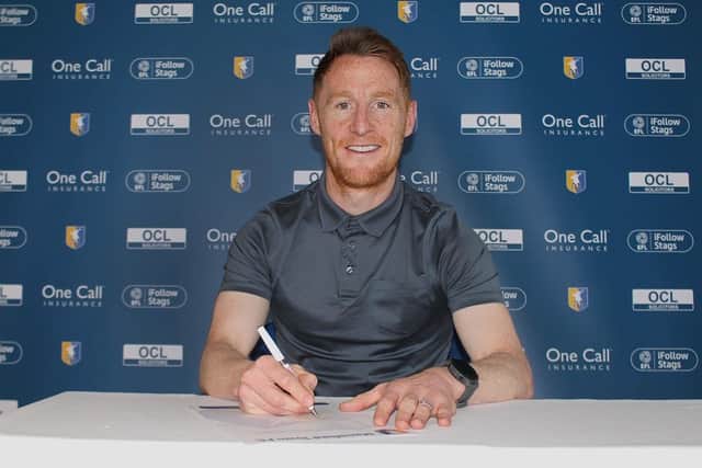 Back for another season - Stephen Quinn signs new Stags deal.