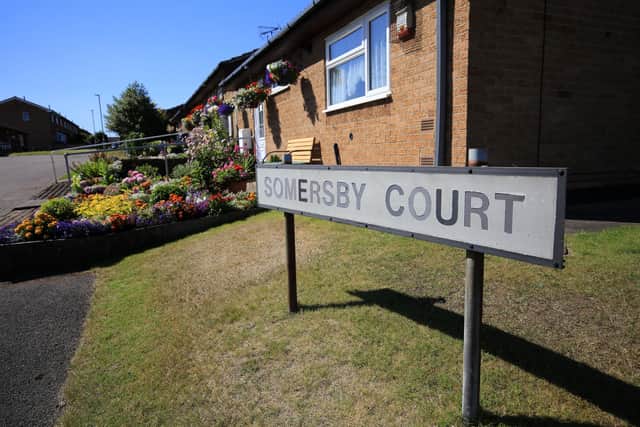 Peter Evans of Somersby Court in Mansfield is wanting to praise his neighbours for making their gardens look so wonderful.