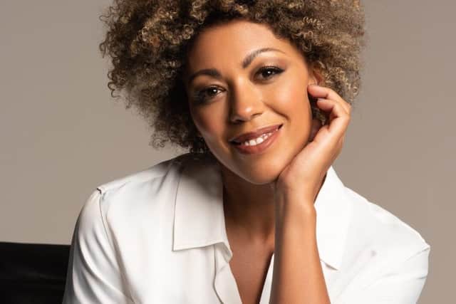 Dr Zoe Williams