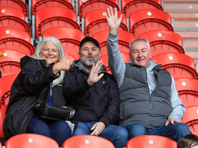 Mansfield Town kept up their good run of form with victory at Doncaster.