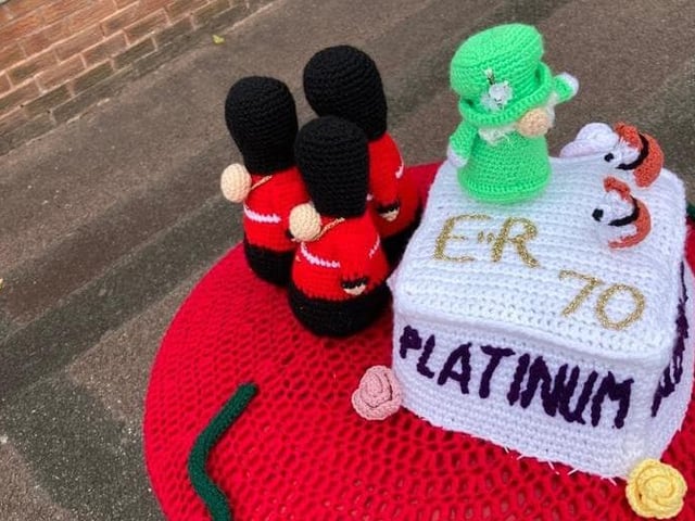 A Platinum Jubilee topper in Clipstone.