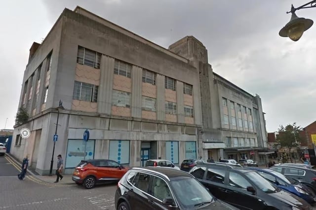 Multi-million-pound plans are underway to transform the former Beales department store in Mansfield town centre into a new Civic Hub. The proposal would see the 1930s’ art deco building extended and modernised to provide a new headquarters for the council, alongside a variety of other agencies.