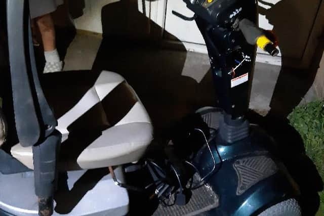 Callous thieves have stolen two mobility scooters belonging to a vulnerable couple in Mansfield.