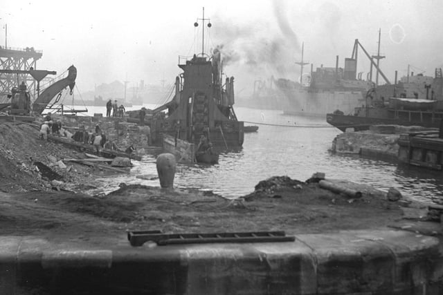 It is 1948 and this is the scene at Hendon Dock.