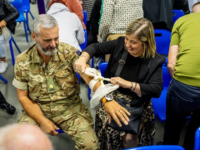 Giving practical skills to respond confidently in emergency situations, particularly in Stop the Bleed haemorrhage control and emergency response.