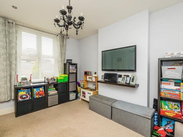 An additional reception room on the ground floor of the School Hill property is this versatile bonus. It can be used as a home office, study, play room or storage space. Alternatively, it could even be converted into a fifth bedroom.