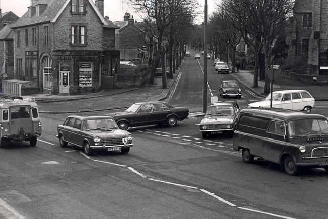 Traffic congestion on Abbyedale Road, April 1973