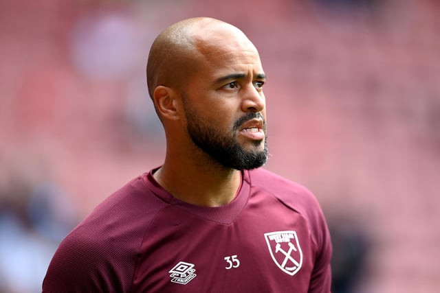 Leeds United are said to have made a deadline day move to bring in West Ham United goalkeeper Darren Randolph on loan, but the Hammers wouldn't allow the stopper to leave. Aston Villa were also said to be keen on the Republic of Ireland international. (The Athletic)