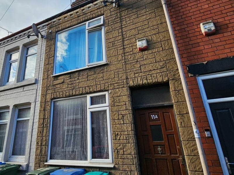 Offered on behalf of Newton Fallowell Mansfield, this mid-terrace property featuring three bedrooms generates an impressive annual rental income of £18,720