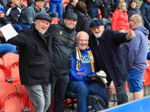 Mansfield Town kept up their good run of form with victory at Doncaster.