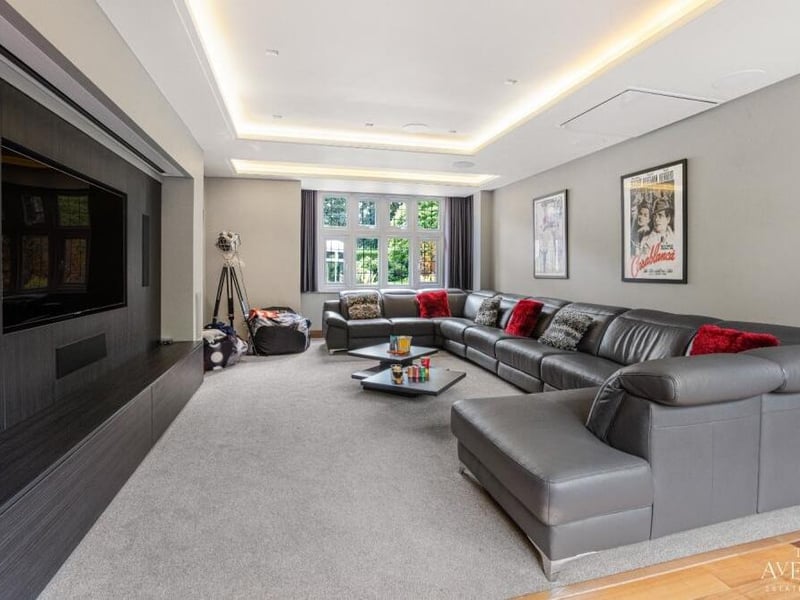 How many houses do you know that have their own entertainment wing and wellness retreat? Well this one has! At the heart of the fun section of the High Oakham Road property is this sound-boarded cinema room, beautifully renovated five years ago