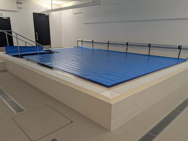 Hydrotherapy pool