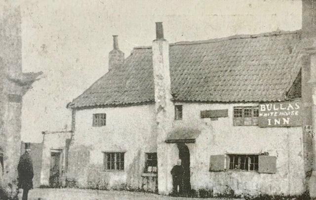 The White Horse was situated on Fisher Gate. This pub was demolished in 1868 to make way for improvements to the cattle market.
