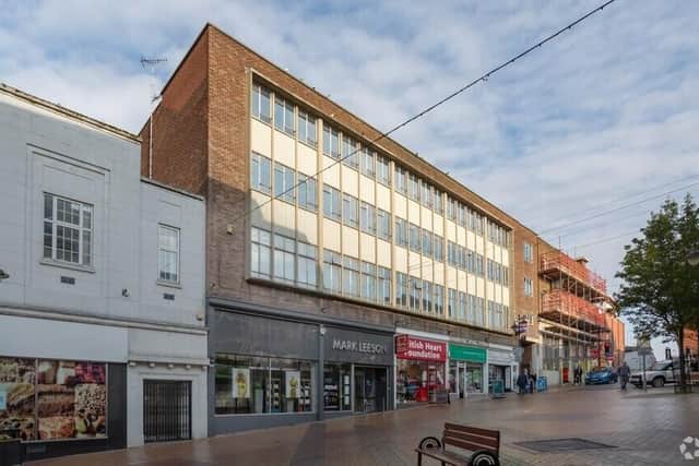 Mansfield District Council have given permission to turn Ashmead Chambers, an abandoned office block on Regent Street into 30 apartments  (PHOTO BY: Google Maps)