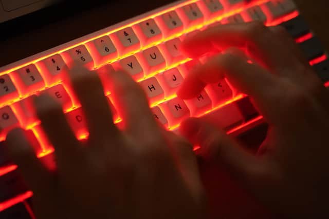 Ashfield Neighbourhood Policing Team have launched a new initiative to protect victims of fraud. Photo by Sean Gallup/Getty Images.