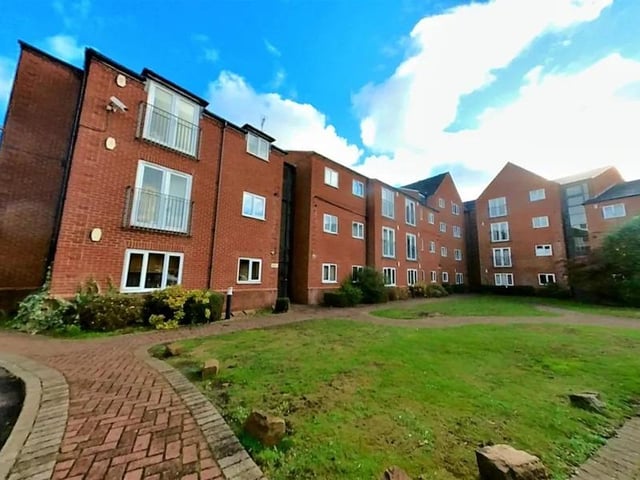 An excellent opportunity to acquire a well-presented two-bedroom ground floor apartment in the sought-after Connexions development, ideally located in Goldsmith House on Goldsmith Street, Mansfield. Offering modern, low-maintenance living just minutes from the heart of town, this property is perfect for first-time buyers, investors, or those seeking a convenient and comfortable to downsize base in central Mansfield.