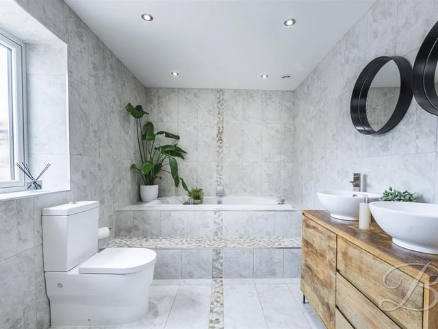 The en-suites are finished to a high standard throughout with luxury fixtures and fittings