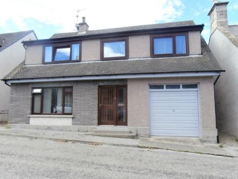 4 bedroom detached house in Buckie.
Average house price in Moray - £159,715.
