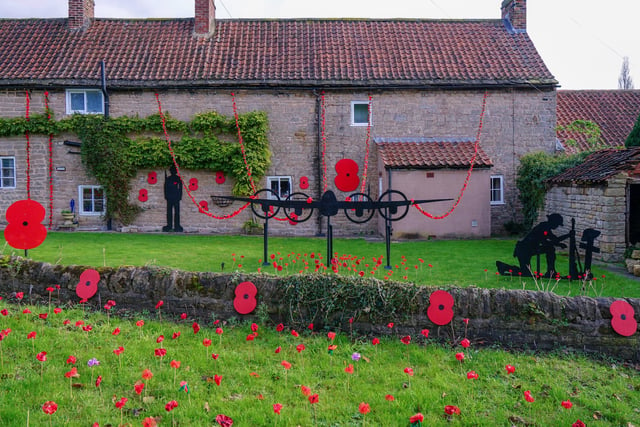 The group wanted to turn Warsop red, and each year, the display expands along the A60.