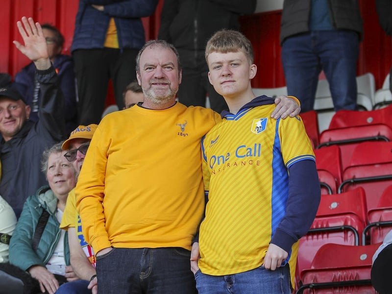 Mansfield Town levelled nine minutes from time to rescue a draw at Stevenage.