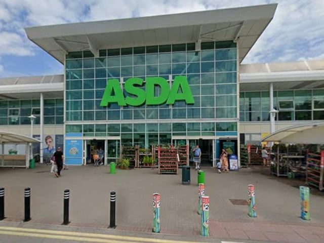 Asda Pharmacy on Old Mill Lane, Forest Town, Mansfield, is closed on Christmas Day and open from 10am to 4pm on Boxing Day.