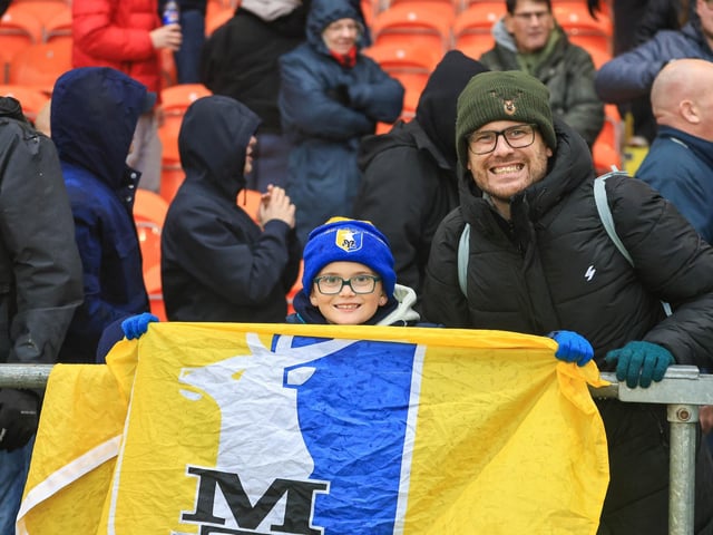 Mansfield Town enjoyed a fine day at the seaside after clocking up a second away win of the week,