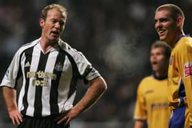 Alan Shearer exchanges words with Jake Buxton of Mansfield. Photo: Getty.