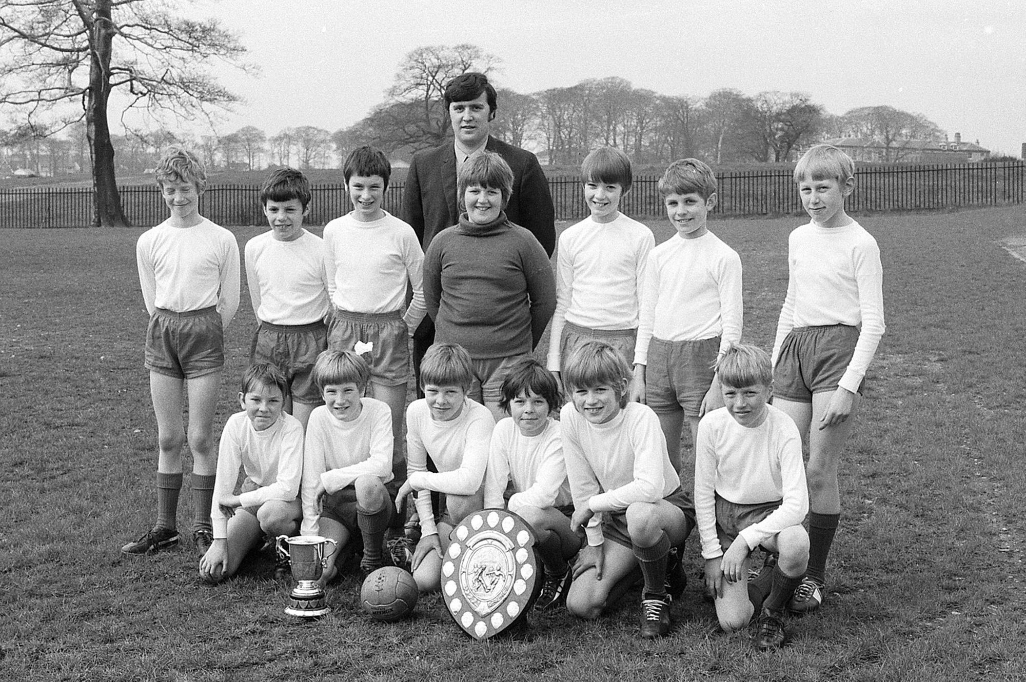 The 1971 Berry Hill Junior School football team