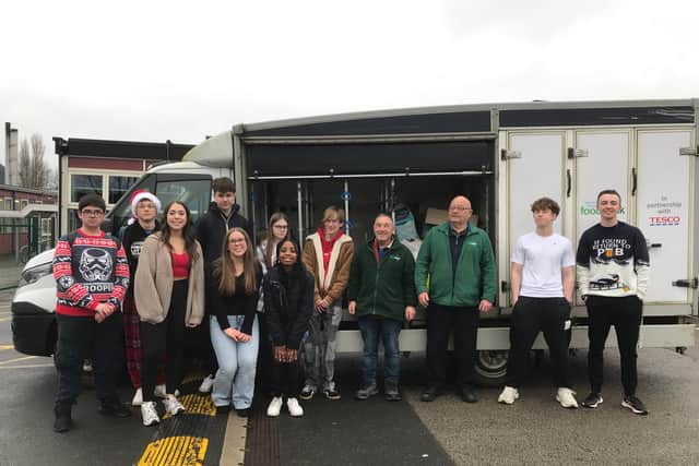 Garibaldi School pupils organise donations for local food bank