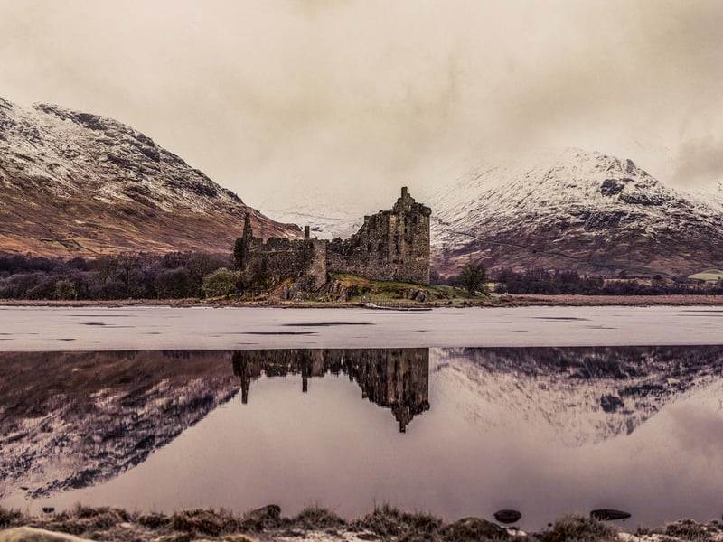 Neah McGregor took this amazing picture of an icy Loch Awe and Kilchurn Castle.