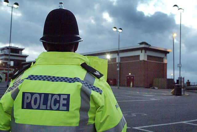 Nottinghamshire Police have said incidents of violent crime have fallen by a quarter.