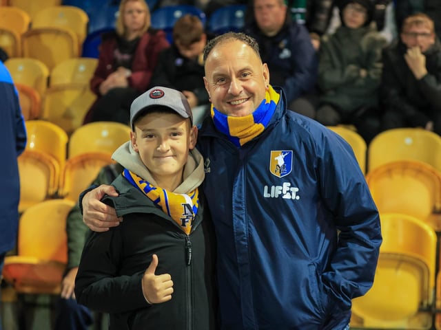 Mansfield Town were unable to bag all three points despite Oxford being reduced to nine men for the closing stages.