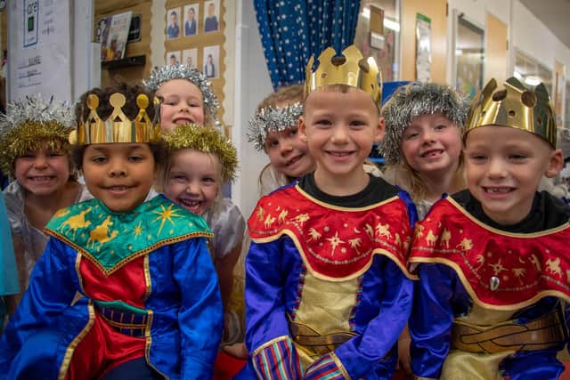 Children at Mapplewells Primary & Nursery School perform 'Hey Ewe!'