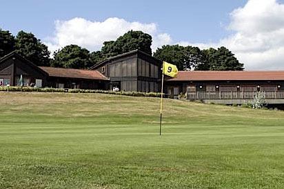 Rufford Park Golf & Country Club, located on Rufford Lane, has a Google rating of 4.7 based on more than 600 reviews. The course measures just under 6,400 yards from the back tees, features 18 holes, and has a par of 70.
