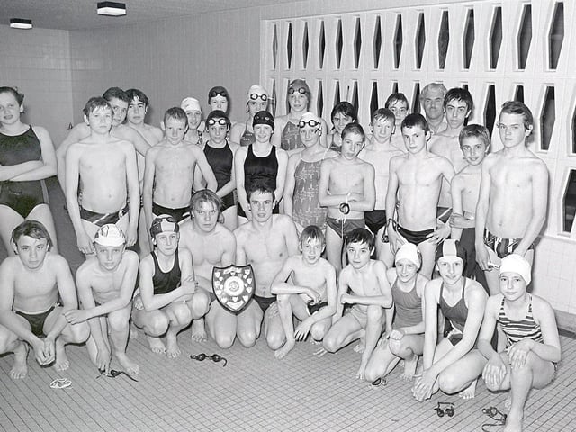 Mansfield Swimming Club at Sherwood Baths in 1981