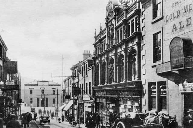 Leeming Street in Mansfield in 1925.