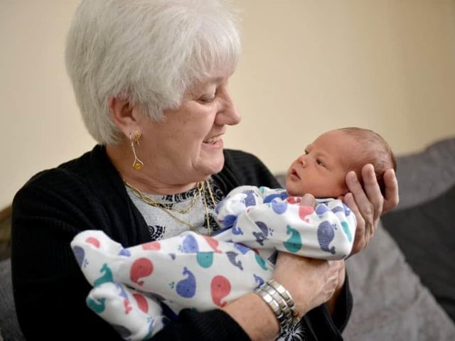 Great-grandma Angela Tomkinson was hailed a 'super gran' after delivering her great-grandson William in the back of a car. https://www.chad.co.uk/news/mansfield-supergran-delivers-great-grandson-in-car-1252308