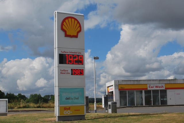 Shell, Old Rufford Road, Ollerton - unleaded 192.9 per litre, diesel 198.9