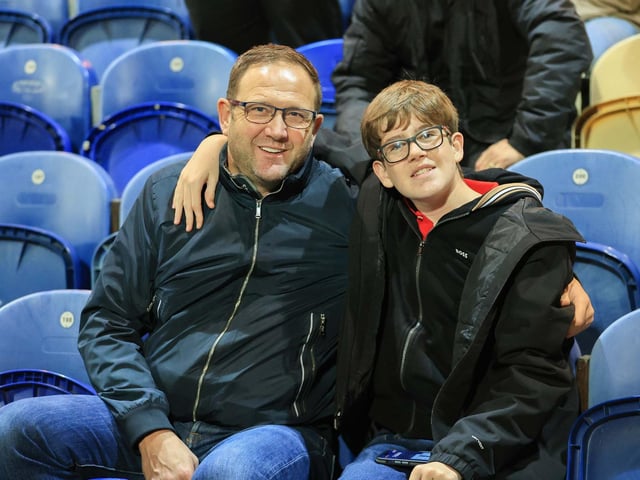 Mansfield Town were unable to bag all three points despite Oxford being reduced to nine men for the closing stages.