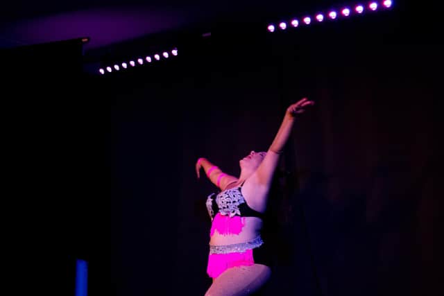 Martin Thompson Photography captured this photo of Claire in action.