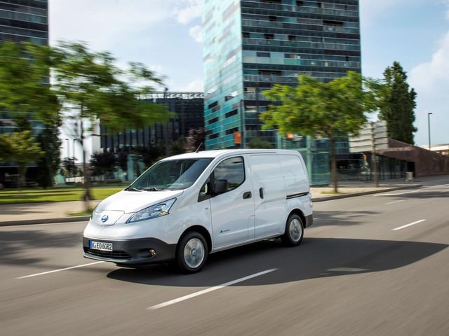 An EV with practicality to the fore. This is a passenger version of Nissan’s E-NV200 cargo van and is available in five or seven-seat configurations, features sliding doors and between 70 and 2,940 litres of load space. It uses the same drivetrain as the standard Nissan Leaf but its boxier shape means the 40kWh battery only stretches to 124 miles of range and entry-level models miss out on rapid charging capabilities.