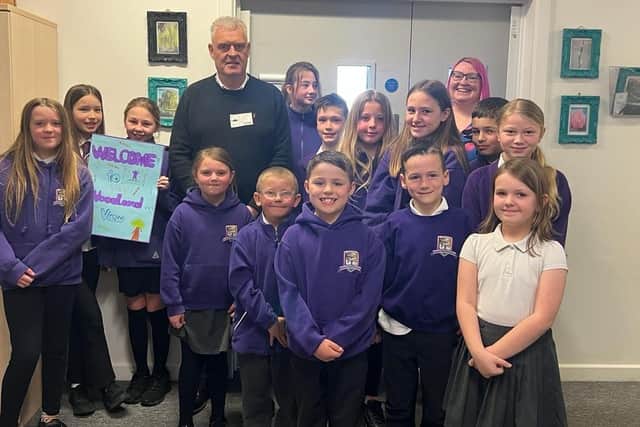 Ashfield MP, Lee Anderson, visited Woodland View Primary School