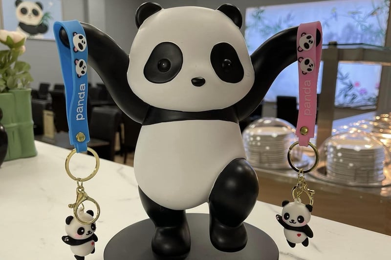 The first 800 customers will be given a panda keyring as a token of thanks.