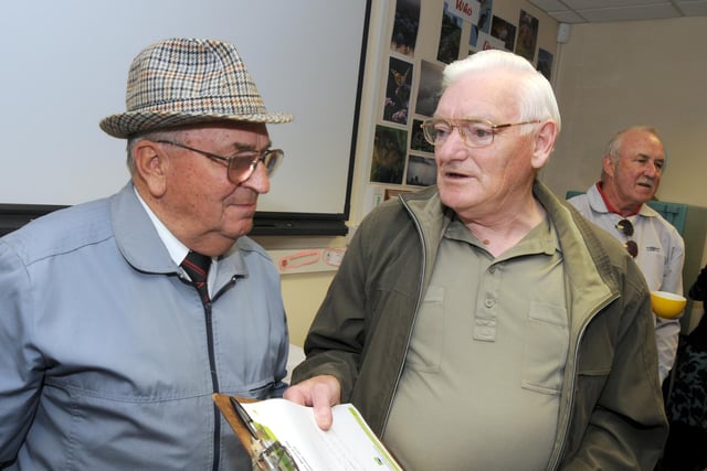 Mansfield Museum Metal Box Memory Day from 2010.
Alan Atkins and Les Needham chat about their time at the factory