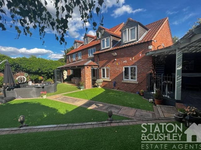 Before we step inside the £725,000 Skegby home, let's take a quick look round the back. More later but, as you can see, there's plenty going on!
