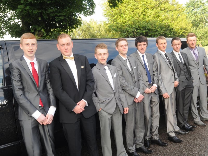 Quarrydale School Year 11 prom leavers.