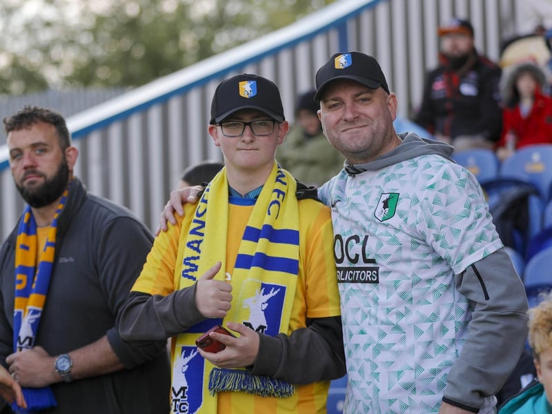 A Will Evans double helped Mansfield Town make it five League One wins in a row.